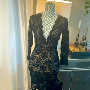 Bebe lace mini dress